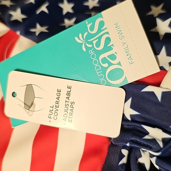 Outdoor Oasis Red, White & Blue Stars & Stripes One-piece Swimwear OX 14W - Picture 3 of 4